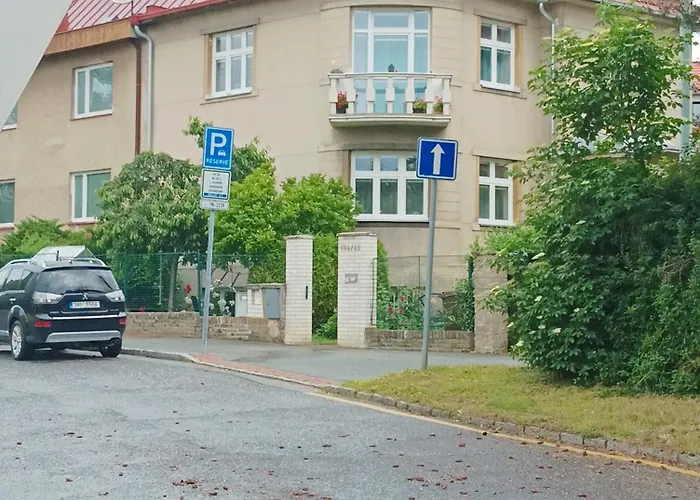 Sweet Home Apartment Kobylisy
